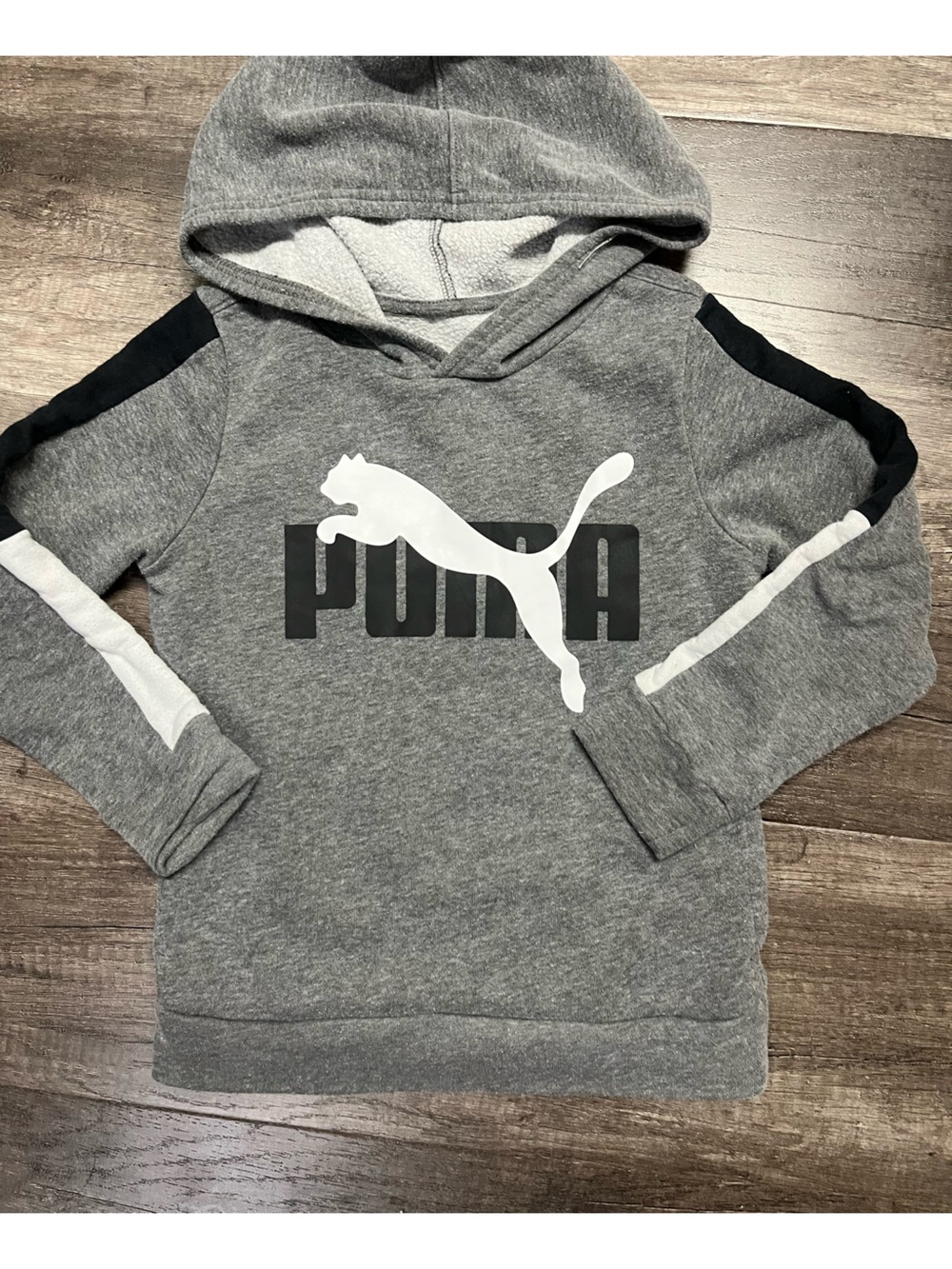 Puma Boys Size 6 Gray Fleece Hoodie Cat Logo Pullover